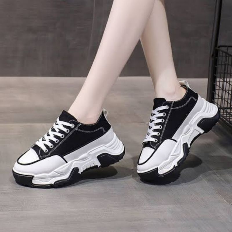 Sepatu Putih Wanita Korean Style Sneaker Premium