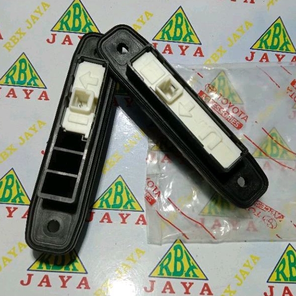 Switch Handle Pintu Bagasi Fortuner Vrz SRs Yaris Original 150050-15A965