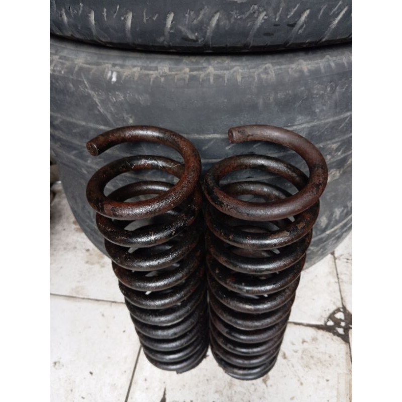 coil spring per keong belakang mercy mercedes benz W 124 boxer original pnp mobil fortuner inova