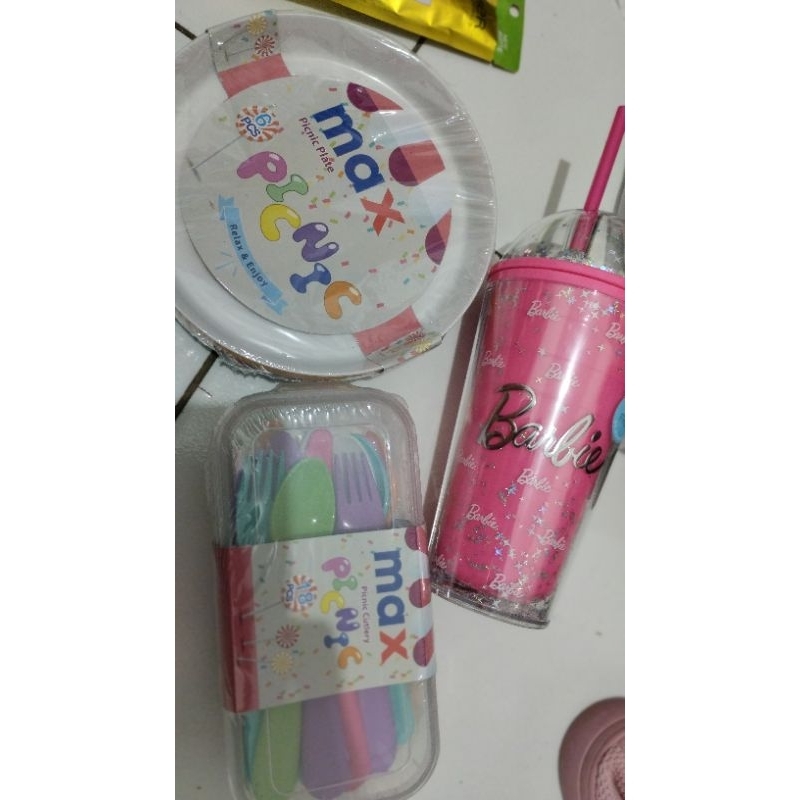 

Tumbler miniso x Barbie, piring dan sendok Picnic MAX