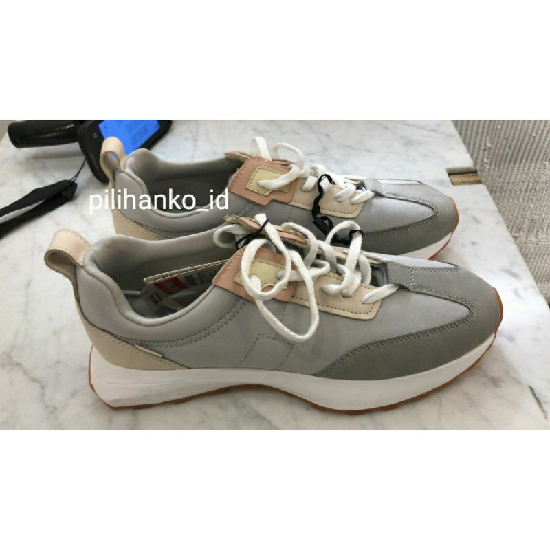 Sepatu Pull and Bear Kets Trainers Woman Jastip SALE