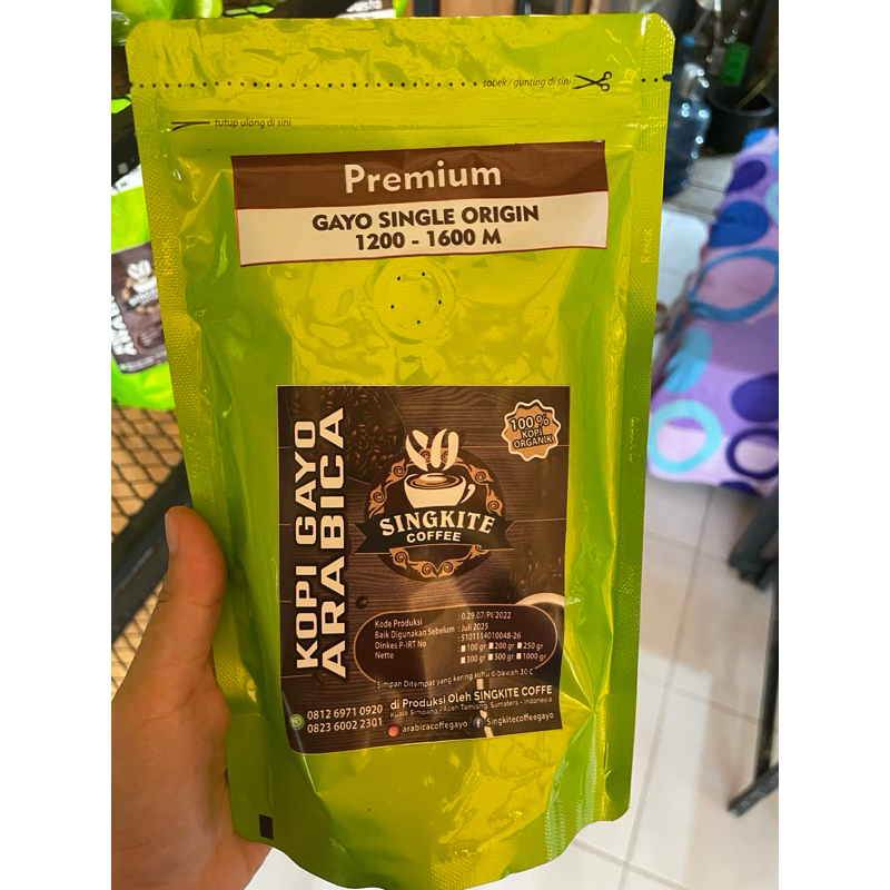 

Bubuk Kopi dan Biji Kopi Robusta Premium Gayo Arabica asli dari Aceh Takengon 200 gram