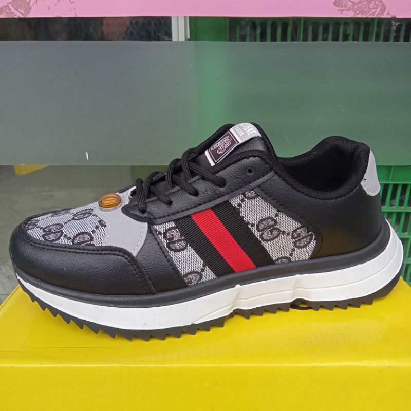 Belbe Sepatu Wanita Sneakers Casual Sporty Hitam Putih