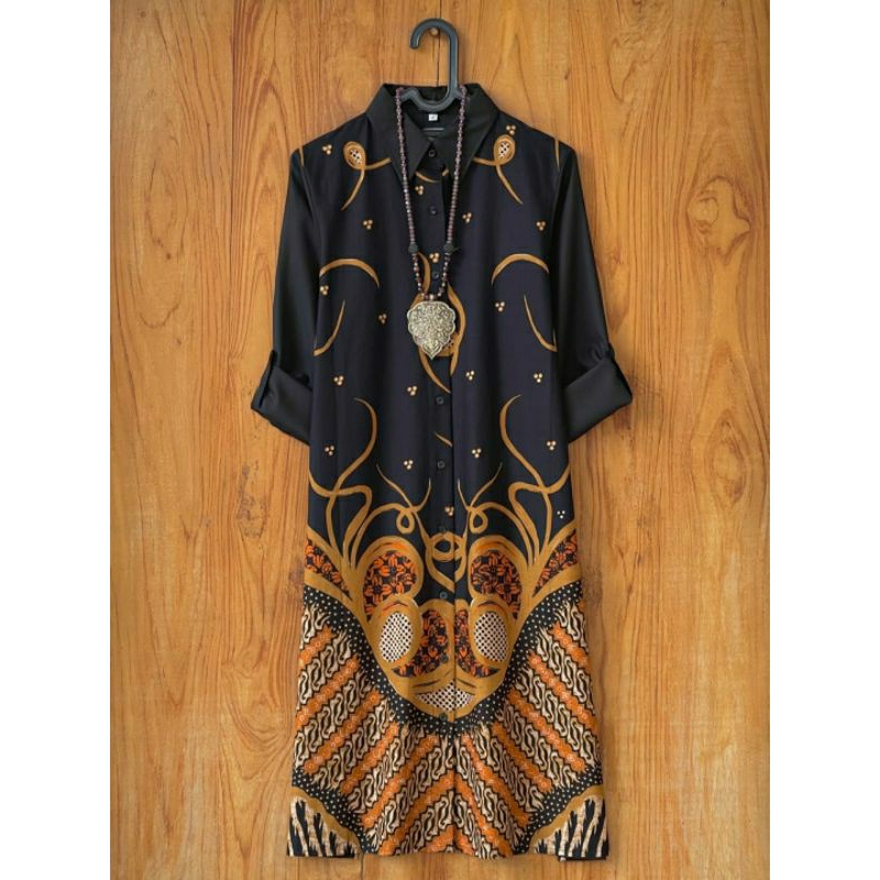 tunik batik wanita modern warna hitam kancing depan