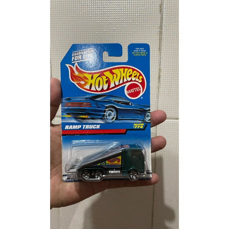 Hot Wheels Ramp Truck Green Collector Blue Card Original