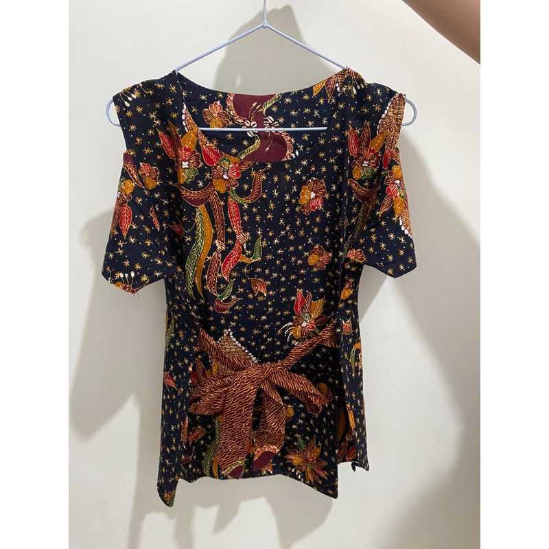 BAJU ATASAN WANITA BATIK MODEL PITA