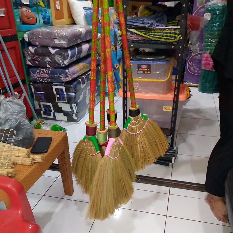 SAPU IJUK JERAMI PADI