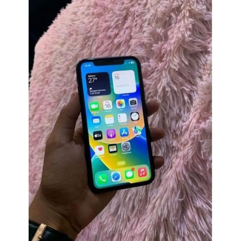 1phone 11 128gb ibox hitam