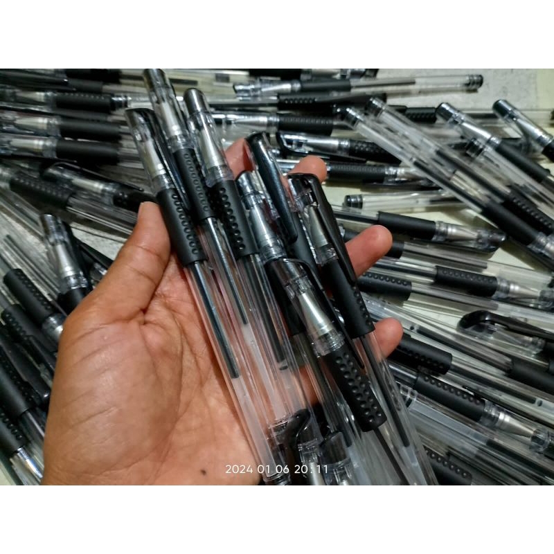 

4 pcs BOLPOINT GEL / PULPEN GEL / BOLPEN GEL