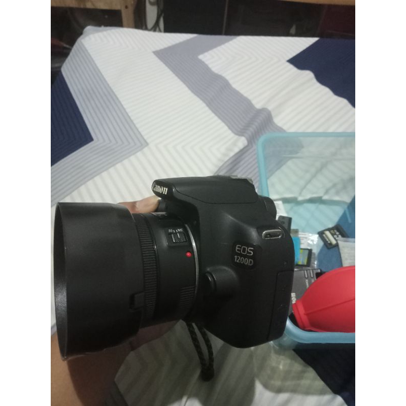 Canon dslr 1200D