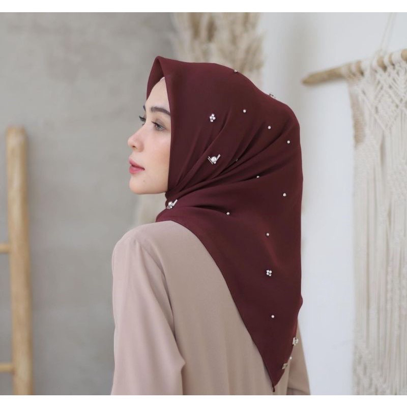 RAYA SQUARE SWAROVSKI PARIS PREMIUM || hijab mote segiempat bahan voal paris premium