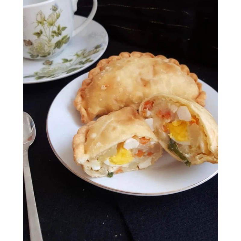 

Pastel Rogut Premium Homemade Frozen Food (ISI 5/10 PCS)