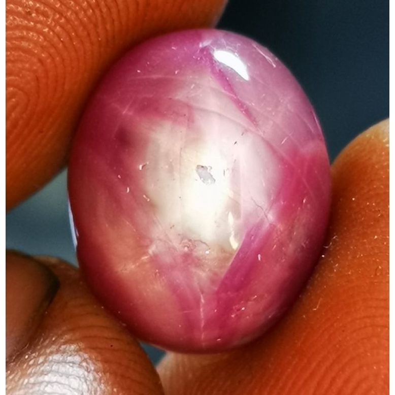 Batu permata natural ruby