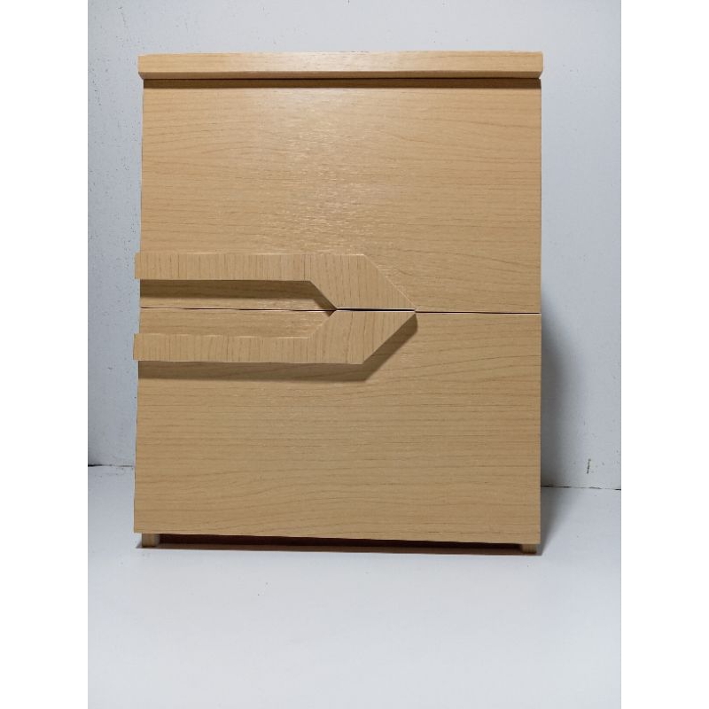 nakas minimalis/meja.kamar sudut/meja kecil minimalis