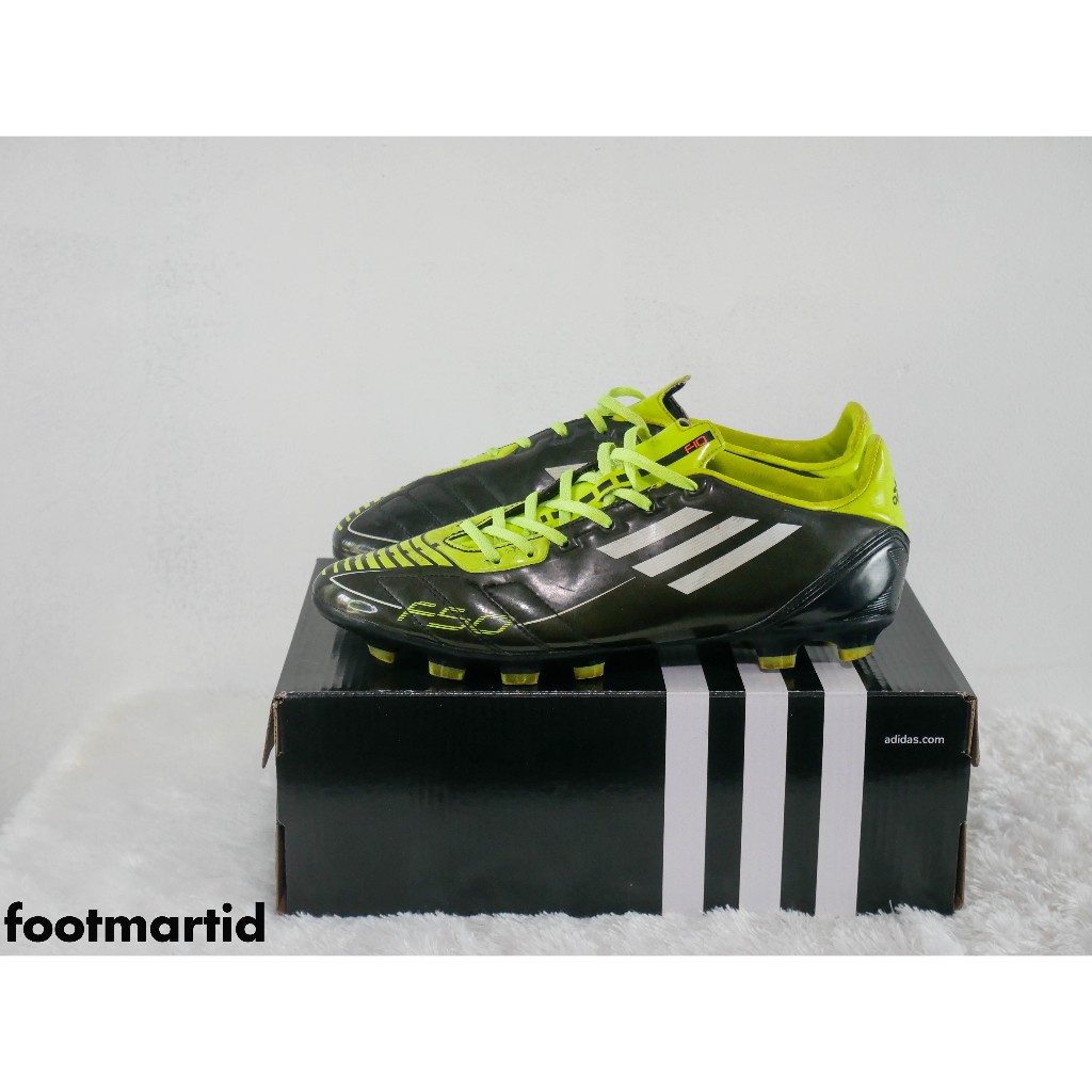 Sepatu Bola Adidas F10 TRX HG U44229