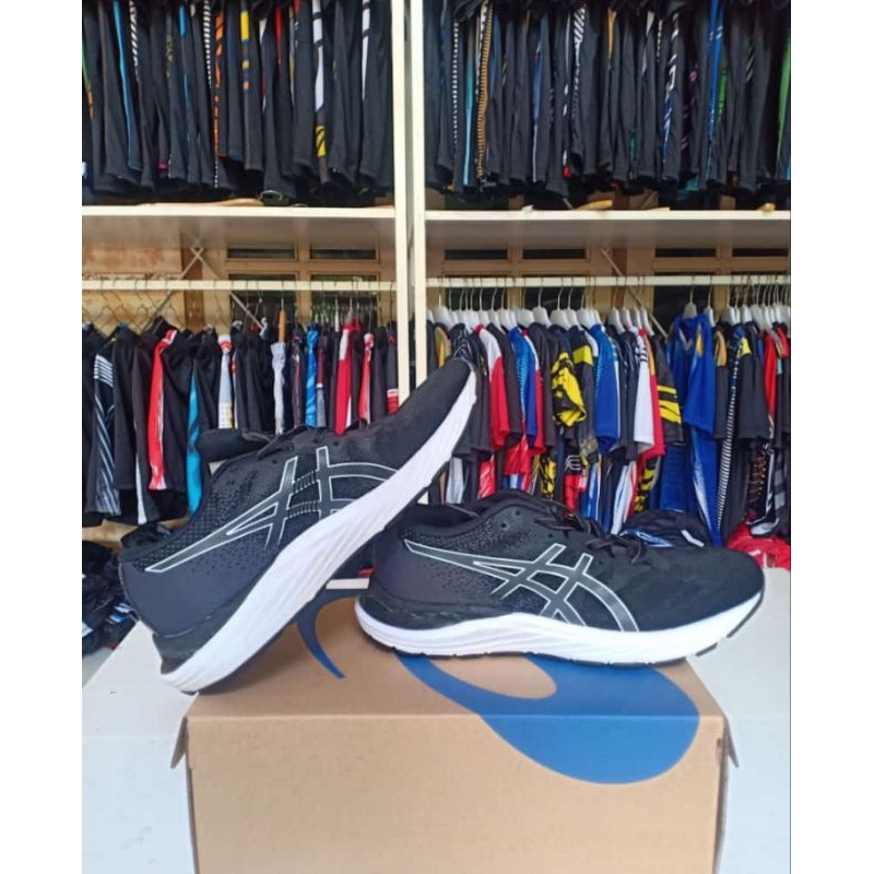 sepatu volley/sepatu olahraga volleyball