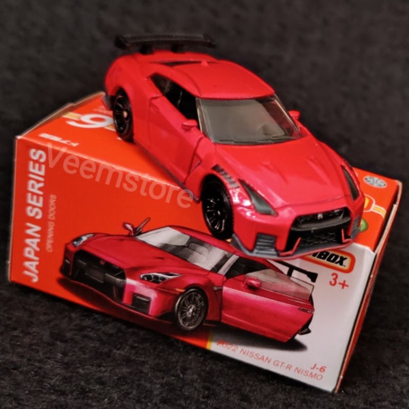 Die Cast 1:64 Nissan GT-R Nismo [Open Doors] Matchbox