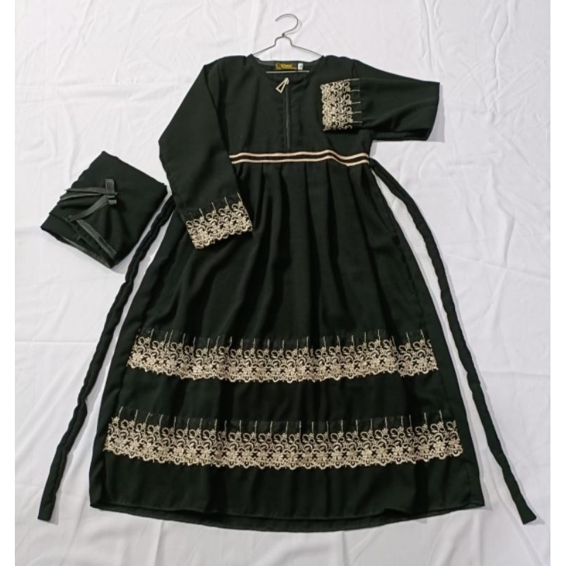 Setelan abaya anak motif renda zahra setelan gamis anak hitam jetblack temboro