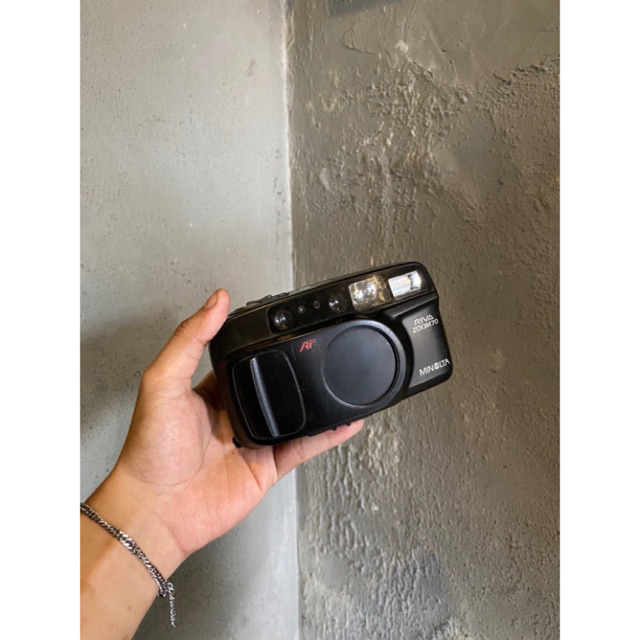 kamera analog minolta af riva zoom 70