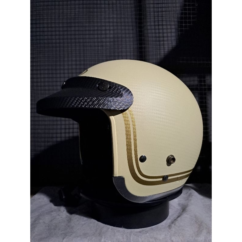Helm injak retro carbon