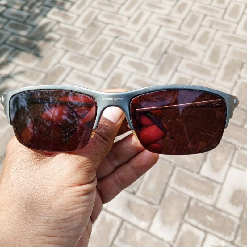 Kacamata pria merk Oakley ducati original USA