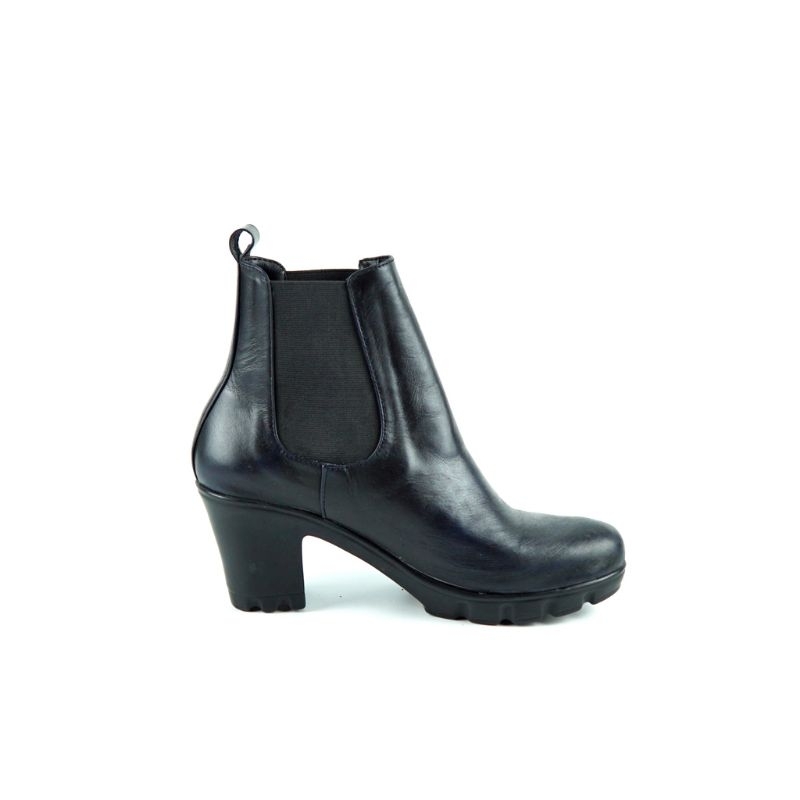 M&T - Chelsea Boots Wanita Korean Style Premium Cow Leather - Sepatu Boots Hitam
