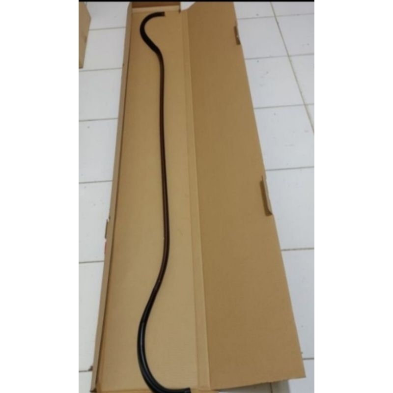 Karet Kaca Depan Moulding Shield Isuzu NMR 71