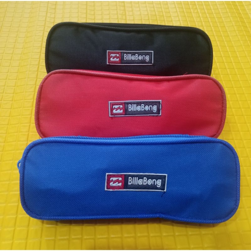 

Tempat Pensil Polos Dan Karakter