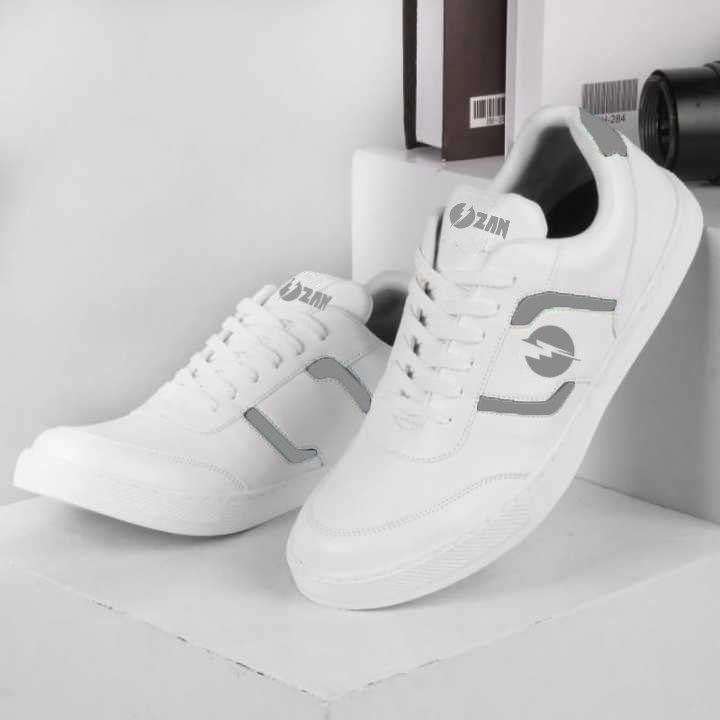 KASUAL Sepatu warna putih pria dan wanita terbaru korean style