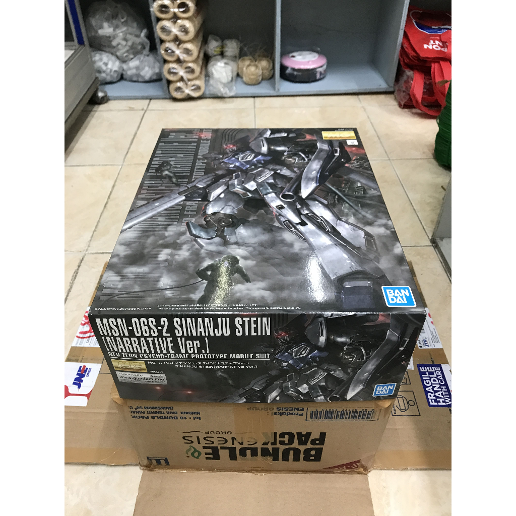 MG 1/100 GUNDAM SINANJU STEIN (NARRATIVE VER) BANDAI