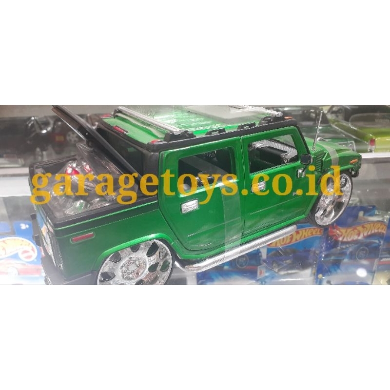 Maisto 1:18 Diecast Hummer H2 SUT Allstar MODIF