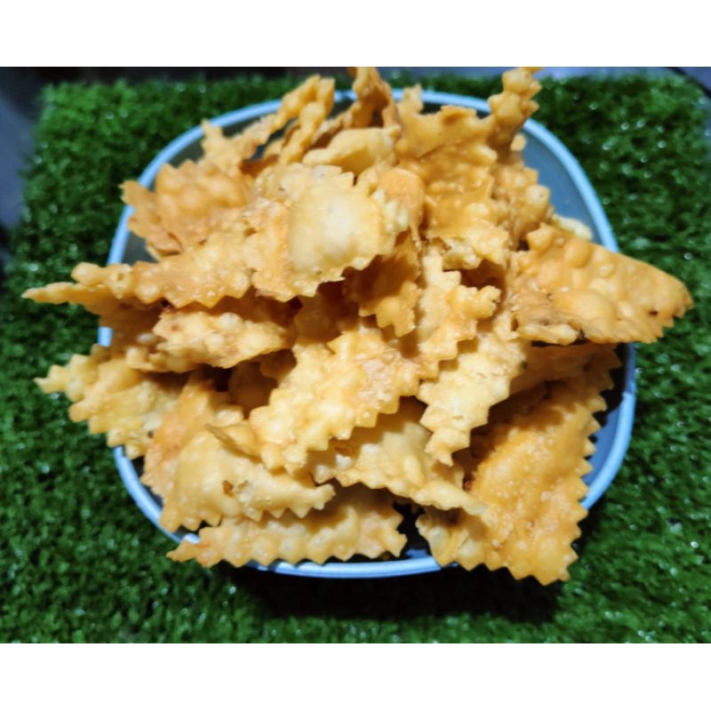 

Keripik Bawang Pangsit Aneka Rasa