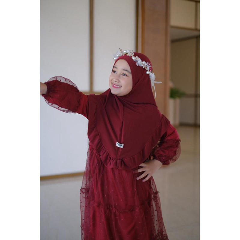 Gamis Elsa Set Kerudung Warna Maroon Gamis Anak Bahan Rayon Twill Tile Dot Neeca Size 2 4 6 8 10 Tahun Murah