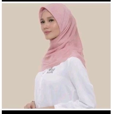 Kala Scarf wearing klamby new