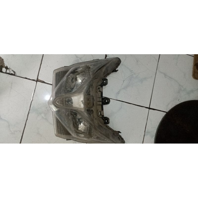 reflektor lampu depan vario125 ori