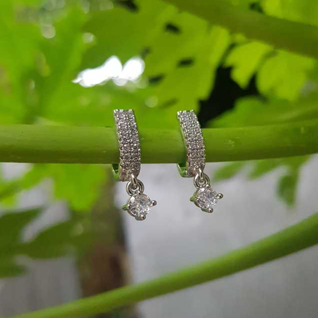 Anting Wanita Klip Mata Silver Kerabu Titanium Anti Karat Lapis Emas Aksesoris Fashion Korea Anting 