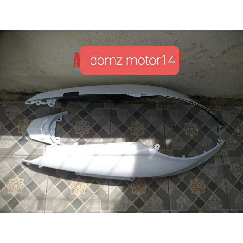 COVER BODY BELAKANG KANAN KIRI MOTOR YAMAHA MIO J