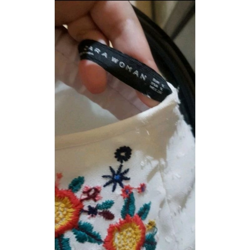 Zara Blouse Bordir Preloved