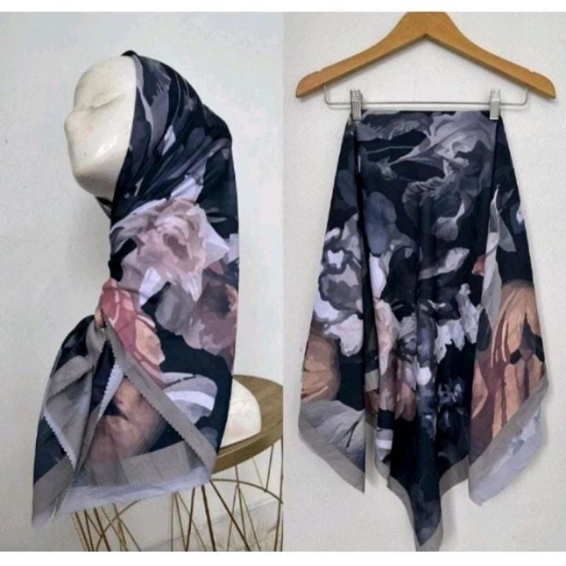 Segi empat Denai Hijab Voal Denay Segi empat motif printing premium hijab MOTIF bunga hitam