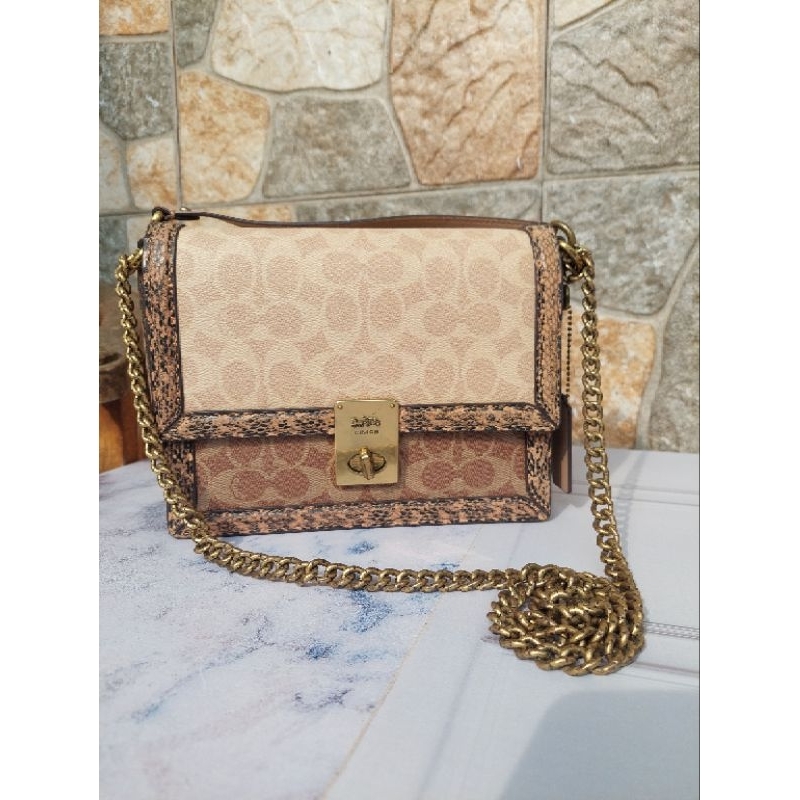 [PRELOVED] COACH HUTTON Signature ❌️SOLD❌️