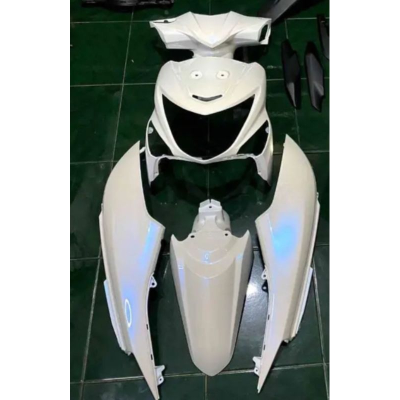 COVER FULL BODY HALUS BEAT POP WARNA PUTIH LEMBAYUNG BIRU