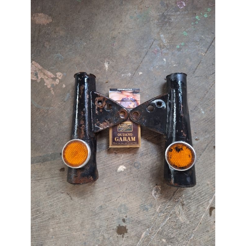 kuping lampu cb100 original