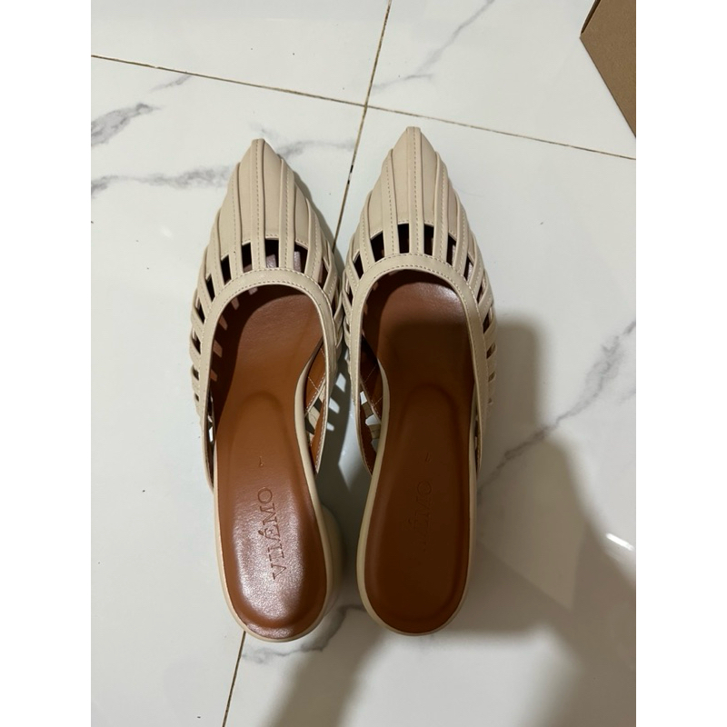 Preloved heels Vimemo Beige 37