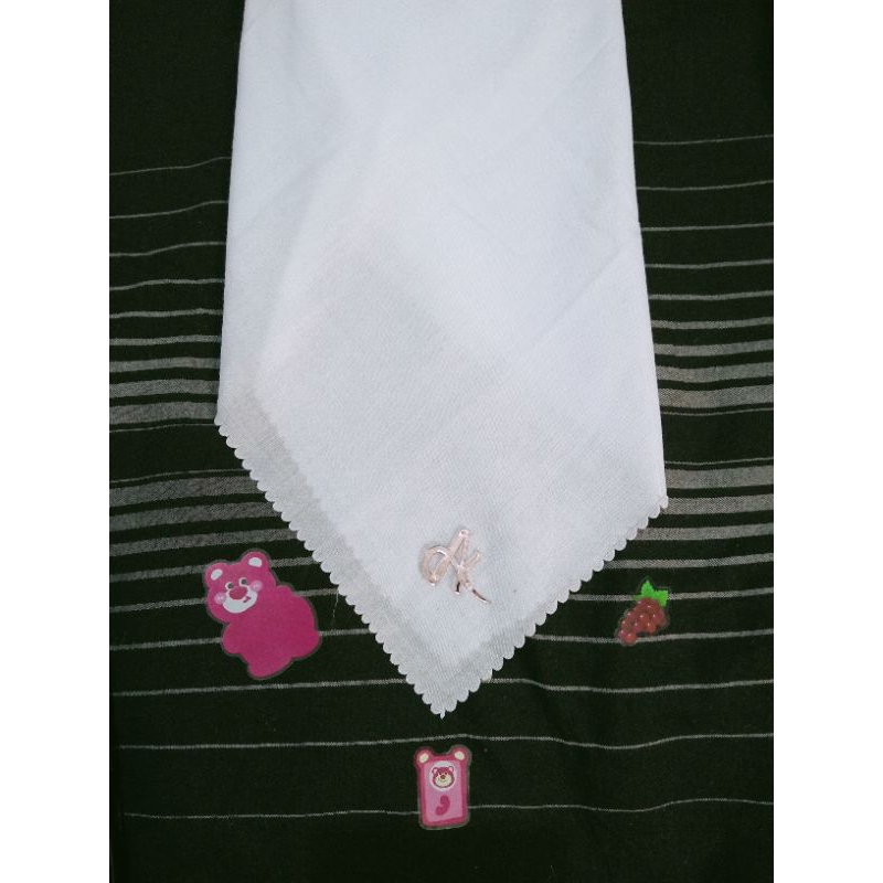 kerudung segitiga/hijab segi empat/kerudung sekolah/kerudung putih/hijab putih athakey scarf