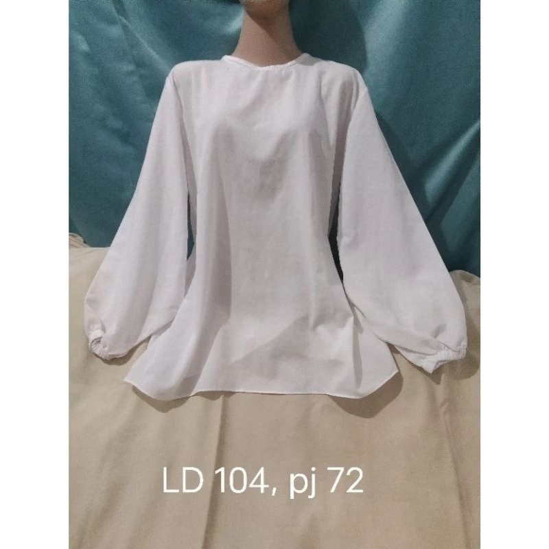 atasan wanita putih / baju atasan putih /  atasan putih / PL / preloved