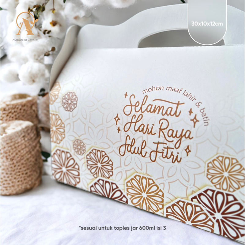 

Ashadewi Gayatri - Gable Box : 30x10x12 cm - Morrocans / hampers / box lebaran / box toples kue