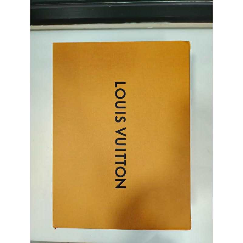 box lv neonoe original