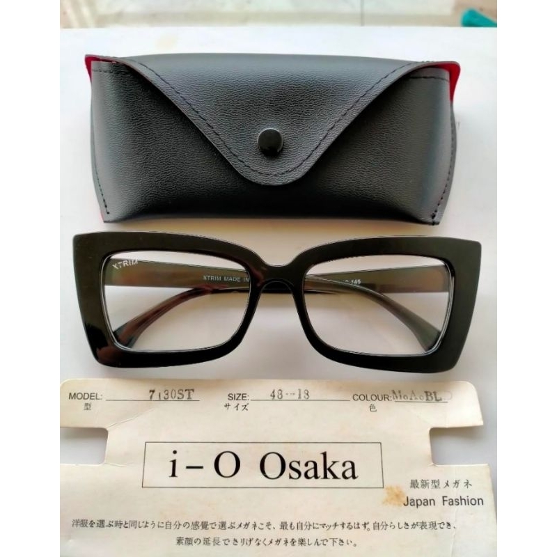 Wayfarer vintage sunglasses 60sBrand: XTRIMMade in ChinaSize: 54-19-145mmNew old stock/kondisi baru 