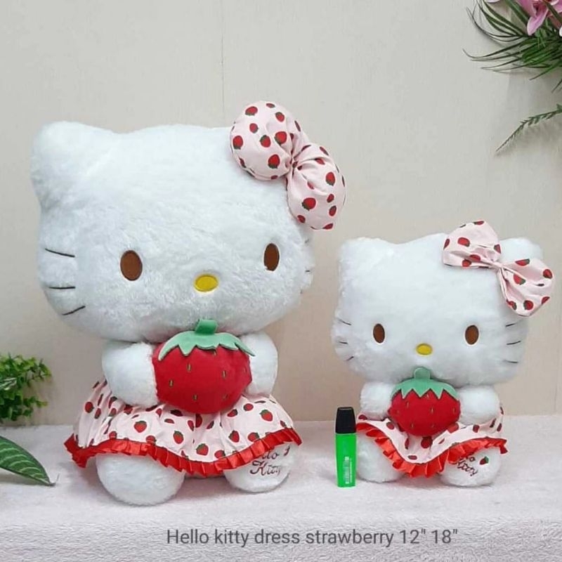 Boneka Hello Kitty Dress Strawberry
