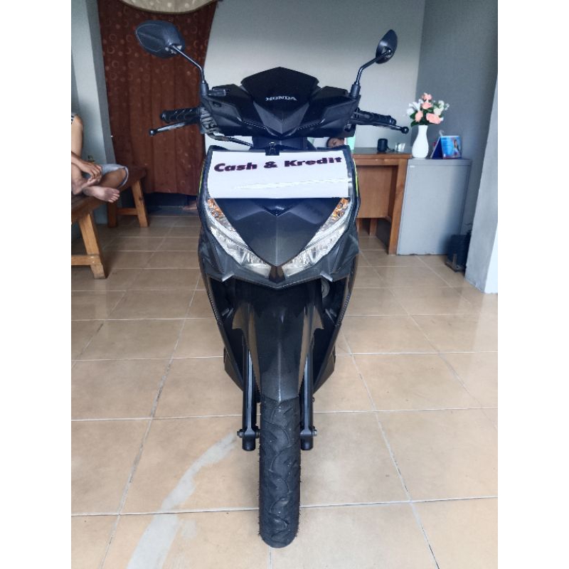VARIO 125 CBS ISS